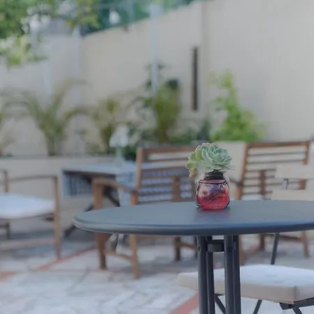 Entire House Near Nation's Park بيت للعطل *